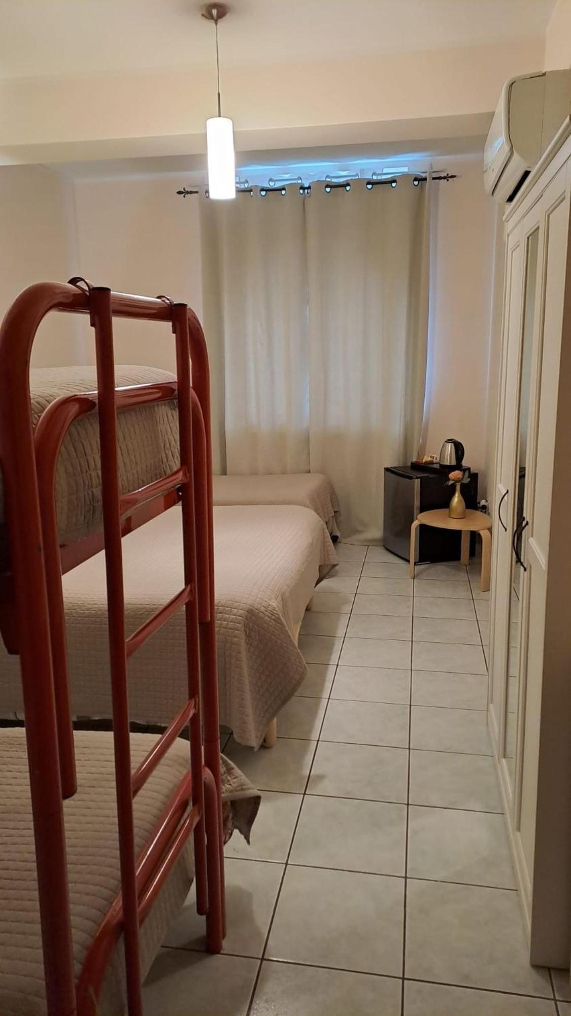 Hotel Lo Smeraldo Roccavivara 外观 照片